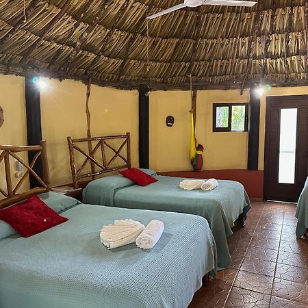 The Pickled Onion B&B And Restaurant Uxmal Santa Elena エクステリア 写真
