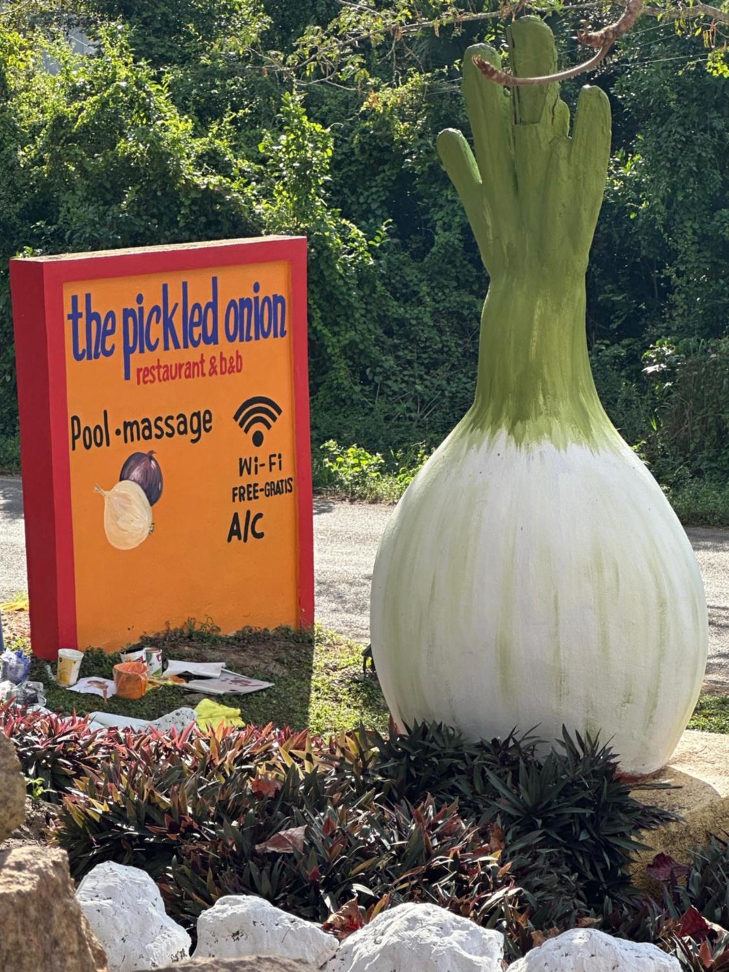 The Pickled Onion B&B And Restaurant Uxmal Santa Elena エクステリア 写真