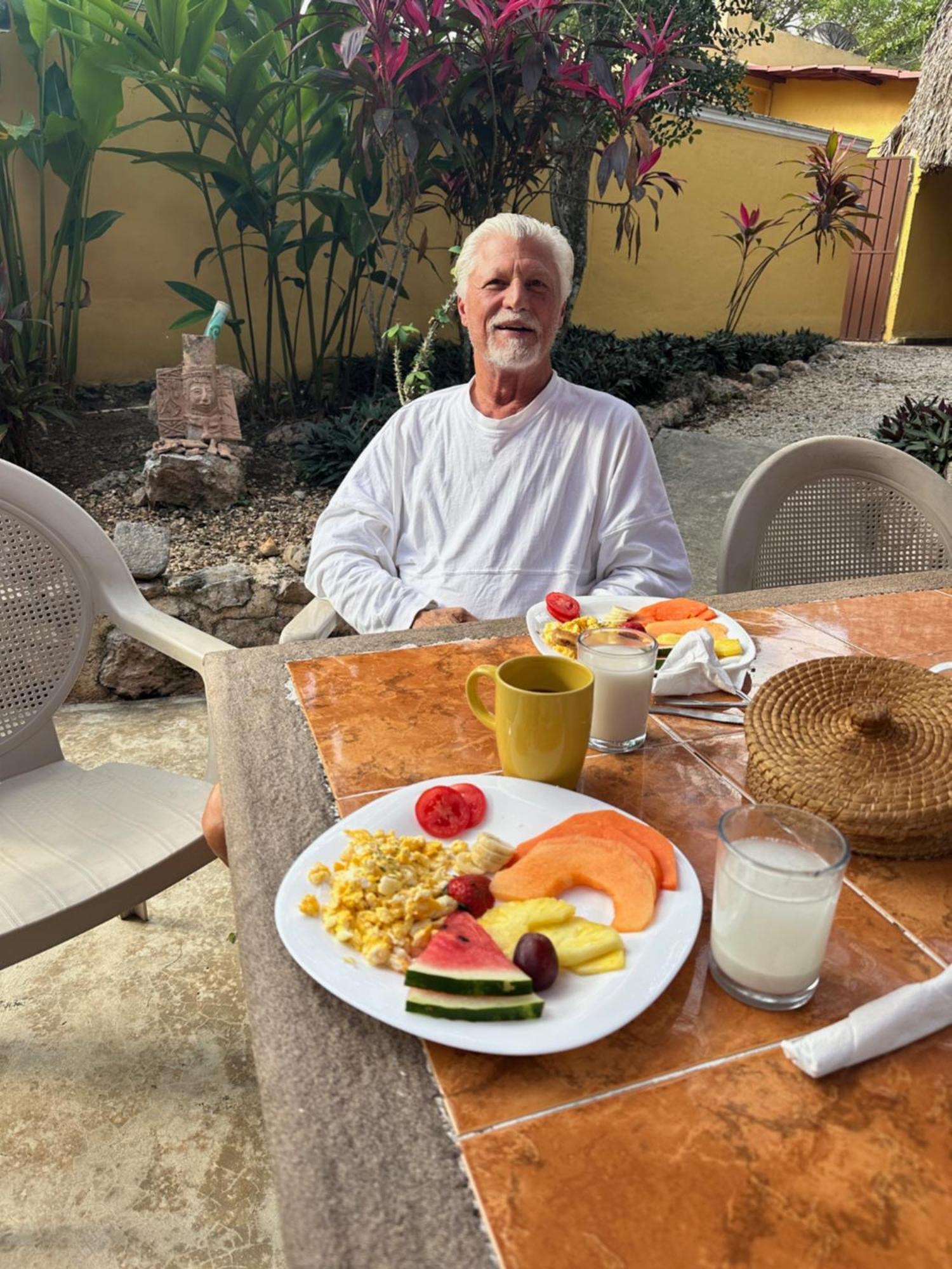 The Pickled Onion B&B And Restaurant Uxmal Santa Elena エクステリア 写真
