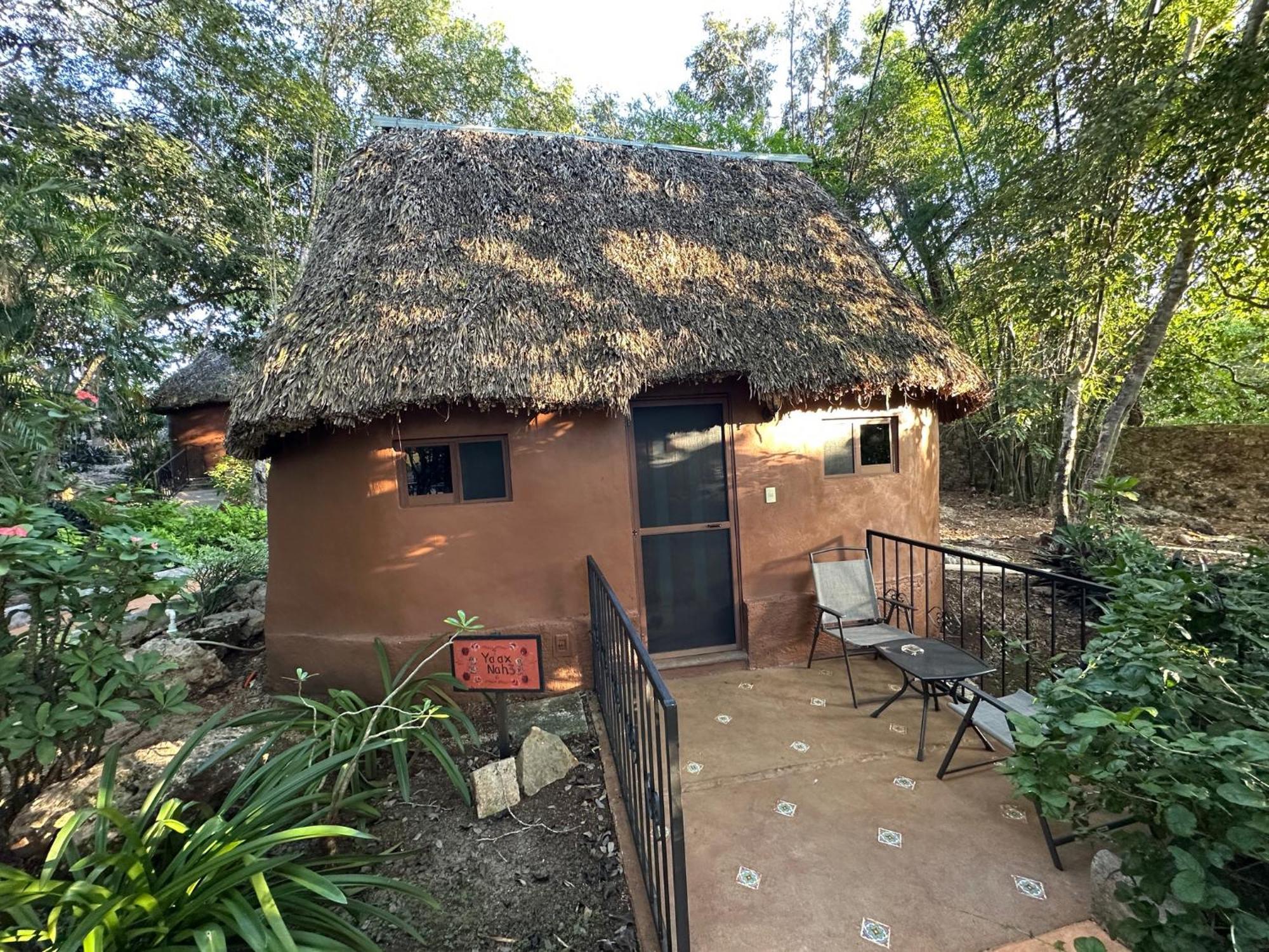 The Pickled Onion B&B And Restaurant Uxmal Santa Elena エクステリア 写真