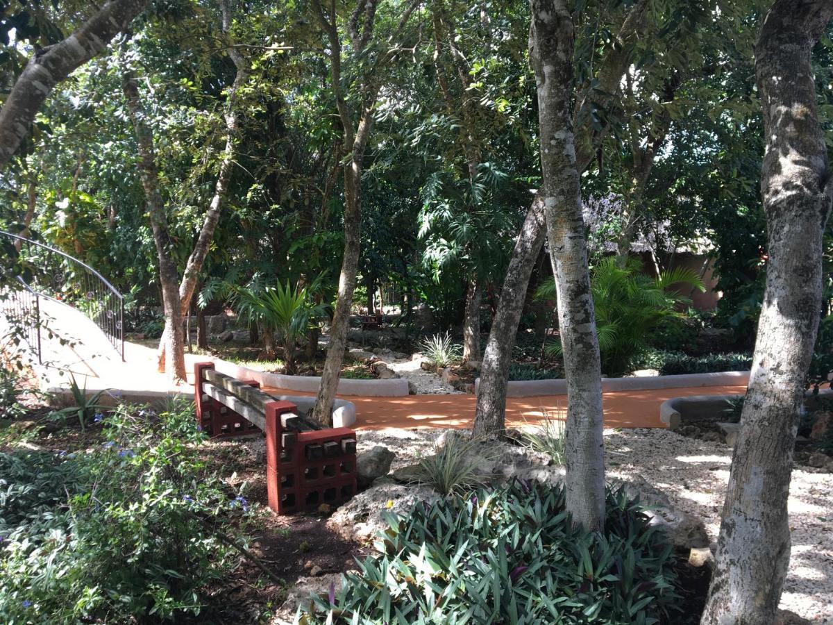 The Pickled Onion B&B And Restaurant Uxmal Santa Elena エクステリア 写真
